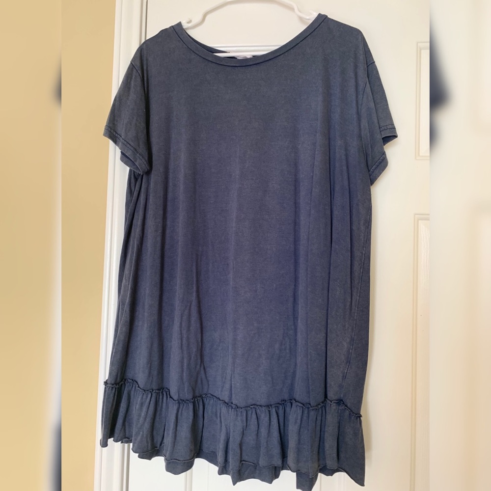 Blue boutique top